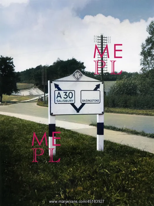 : MODERN SIGNPOST : MODERN SIGNPOST