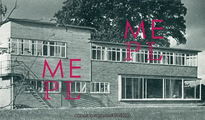 : Modernist House, Chipperfield : Modernist House, Chipperfield