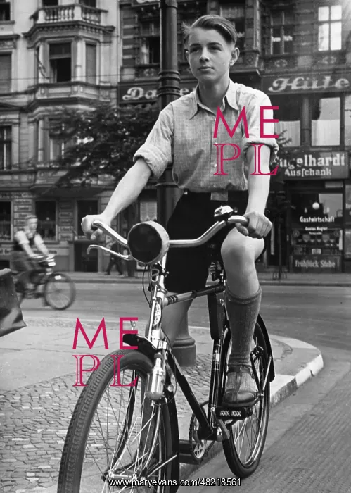 : A modified bicycle, 1940 : A modified bicycle, 1940