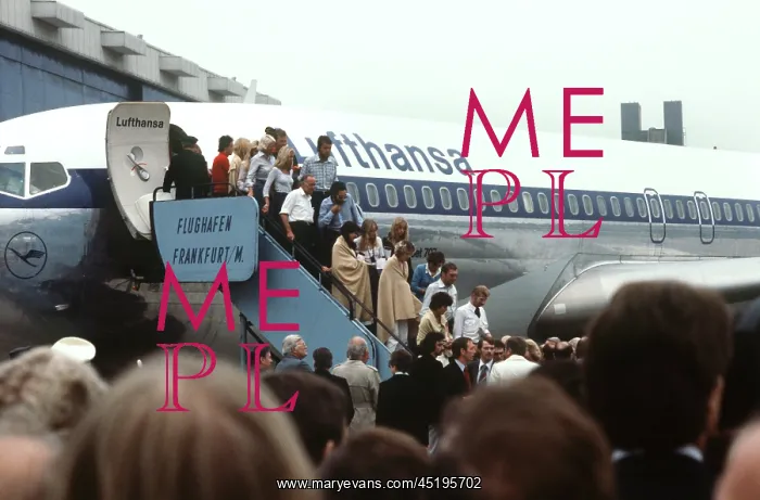 : Mogadishu hostages land in Frankfurt / Main : Mogadishu hostages land in Frankfurt / Main