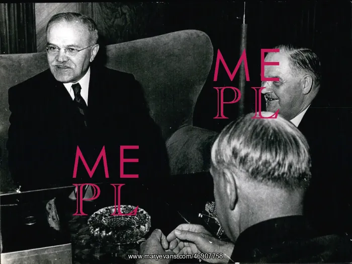 : Molotov, Soviet Foreign Minister, Raab, Scharf, Vienna : Molotov, Soviet Foreign Minister, Raab, Scharf, Vienna