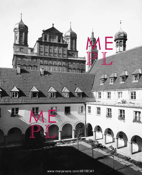 : Monastery courtyard St. Maria Stern in Augsburg : Monastery courtyard St. Maria Stern in Augsburg