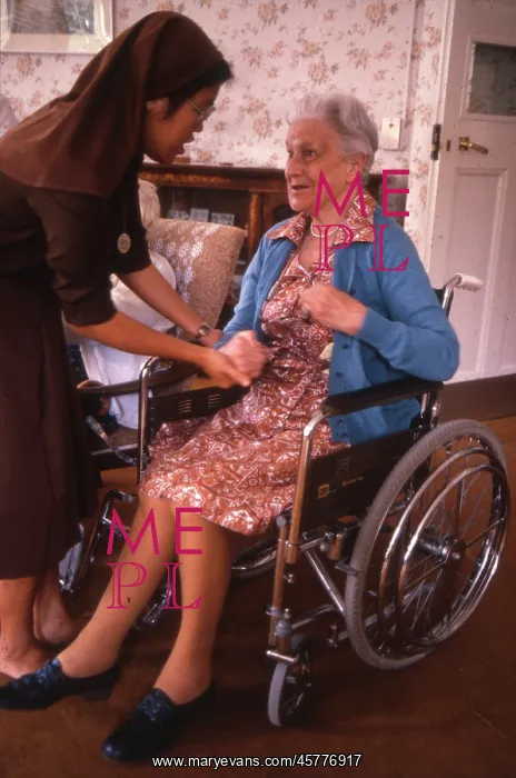 : Monastic life - nursing nun caring for the elderly : Monastic life - nursing nun caring for the elderly