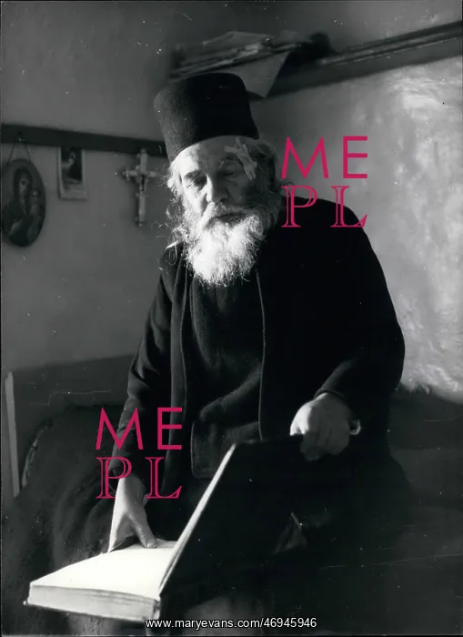 : Monk in Athos Monastery : Monk in Athos Monastery