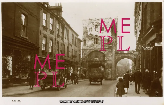 : Monk's Bar, York : Monk's Bar, York