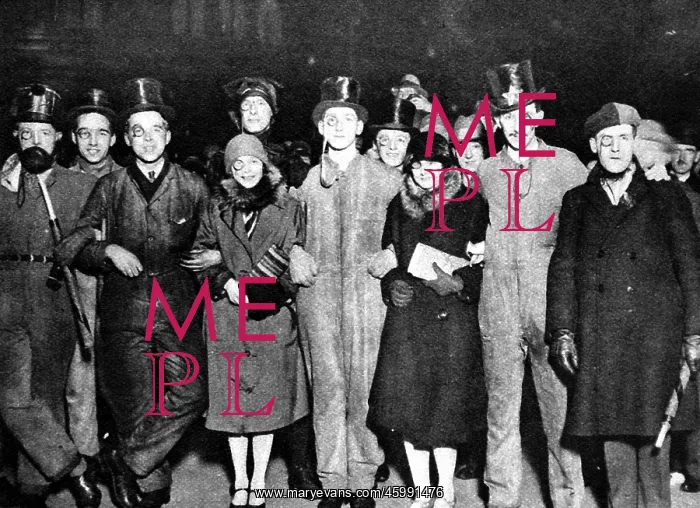 : Monocled Glasgow University Undergraduates, 1926 : Monocled Glasgow University Undergraduates, 1926