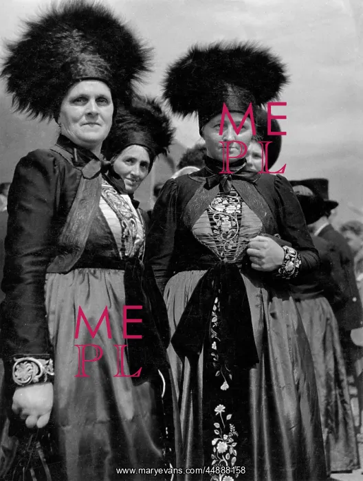 : MONTAFON WOMEN, AUSTRIA : MONTAFON WOMEN, AUSTRIA