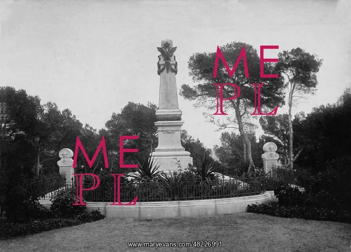 : Monument of Empress Elisabeth of Austria on Cape St Martin : Monument of Empress Elisabeth of Austria on Cape St Martin