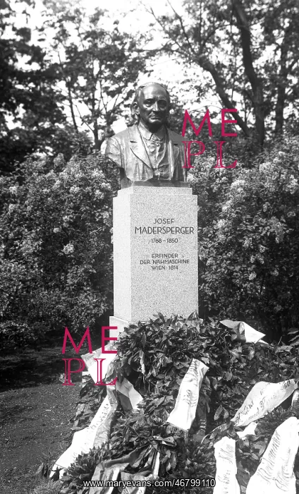 : Monument to Josef Madersperger : Monument to Josef Madersperger
