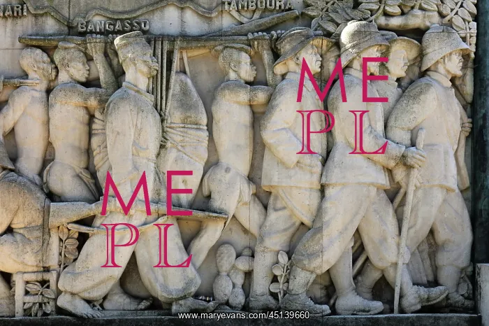 : Monument a la gloire de la colonisation, Porte : Monument a la gloire de la colonisation, Porte