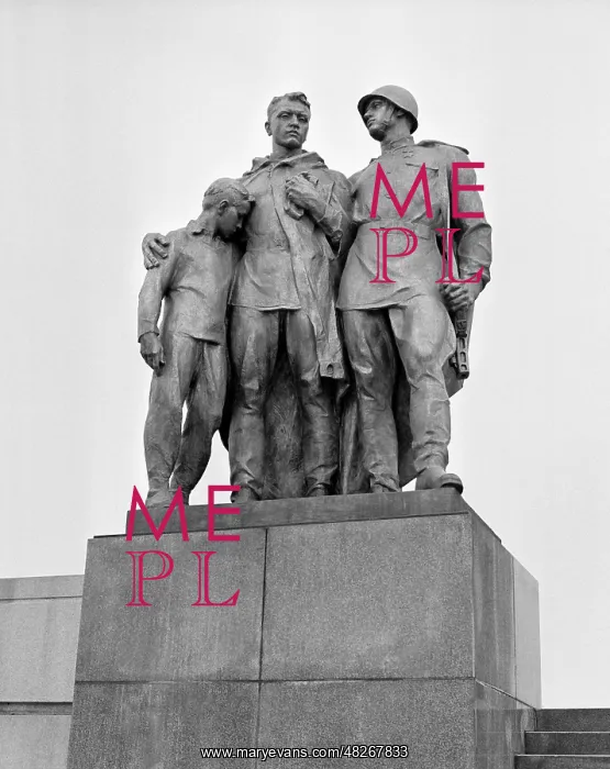 : Monument to Soviet soldiers in Bratislava, 1974 : Monument to Soviet soldiers in Bratislava, 1974
