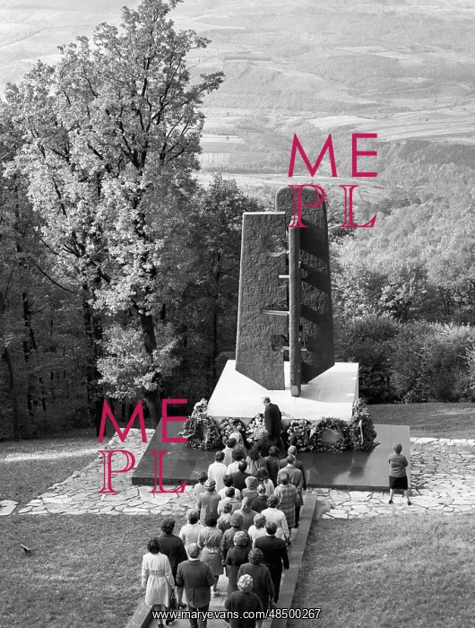  : Monument to Soviet war veterans in Belgrade, 1964
