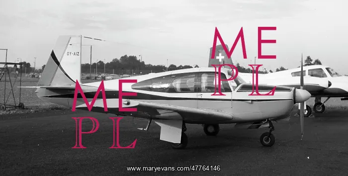 : Mooney M.20A OY-AIZ : Mooney M.20A OY-AIZ