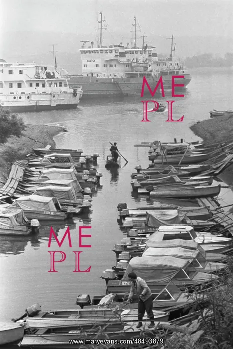 : Moorage for vessels : Moorage for vessels