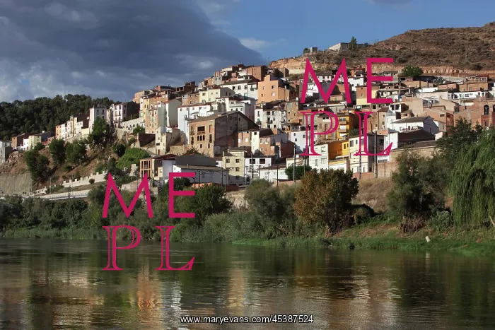 : Mora d'Ebre, Tarragona, Spain : Mora d'Ebre, Tarragona, Spain