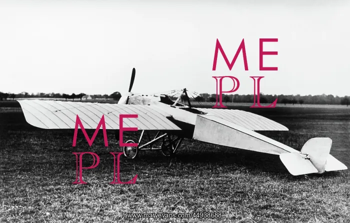 : Morane-Soulnier Type G Parked in 1912 : Morane-Soulnier Type G Parked in 1912