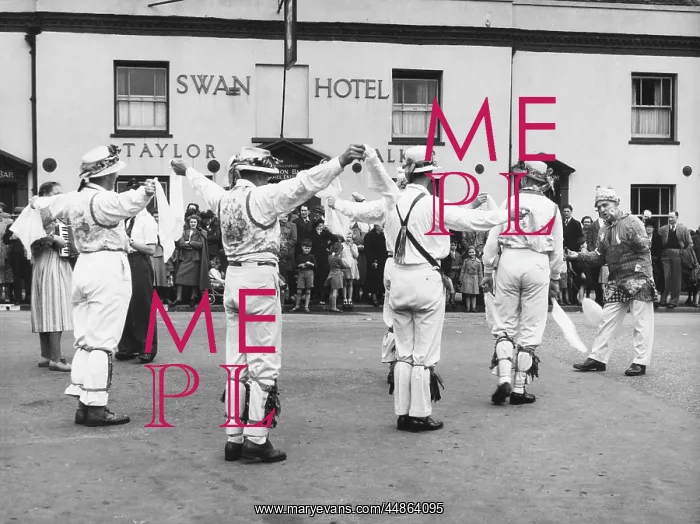 : MORRIS DANCE : MORRIS DANCE