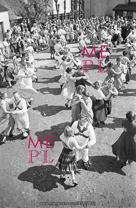 : Morris Dancing : Morris Dancing