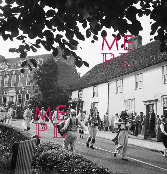 : Morris Dancing : Morris Dancing