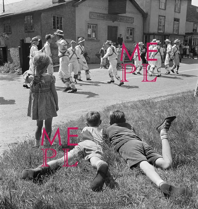 : Morris Dancing : Morris Dancing