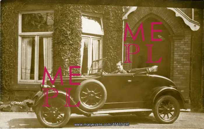  : Morris Two Seater Vintage Car