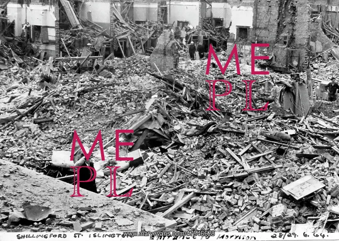 : Morrison shelter WWII : Morrison shelter WWII