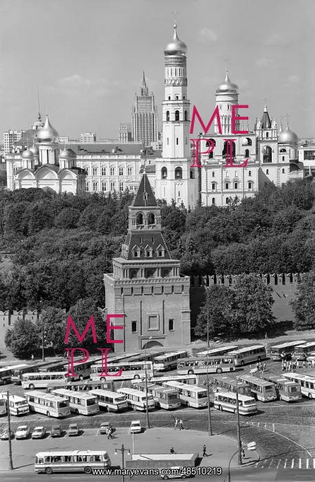: The Moscow Kremlin, 1982 : The Moscow Kremlin, 1982