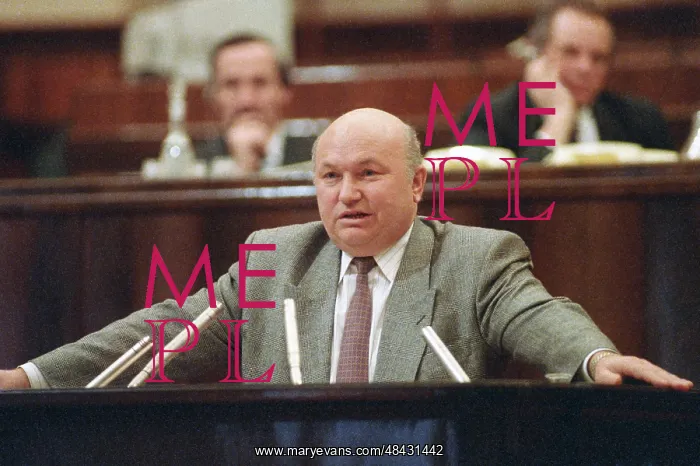 : Moscow Mayor Yury Luzhkov, 1993 : Moscow Mayor Yury Luzhkov, 1993