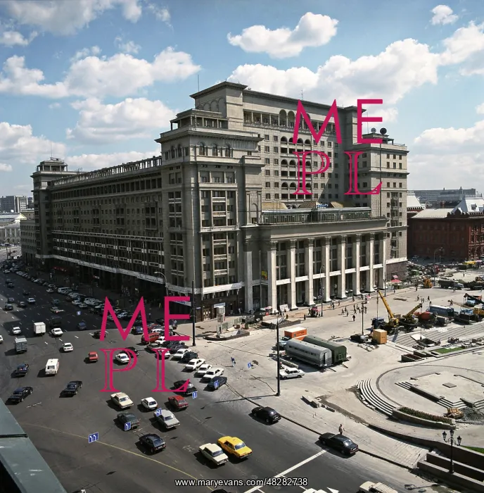 : Moskva Hotel in Manezh Square, 1997 : Moskva Hotel in Manezh Square, 1997