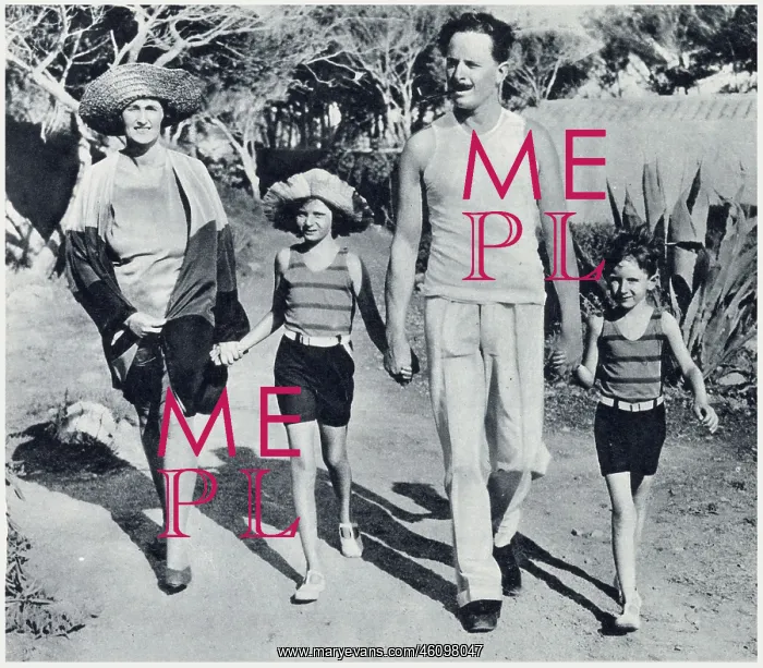 : The Mosleys on holiday in Antibes : The Mosleys on holiday in Antibes