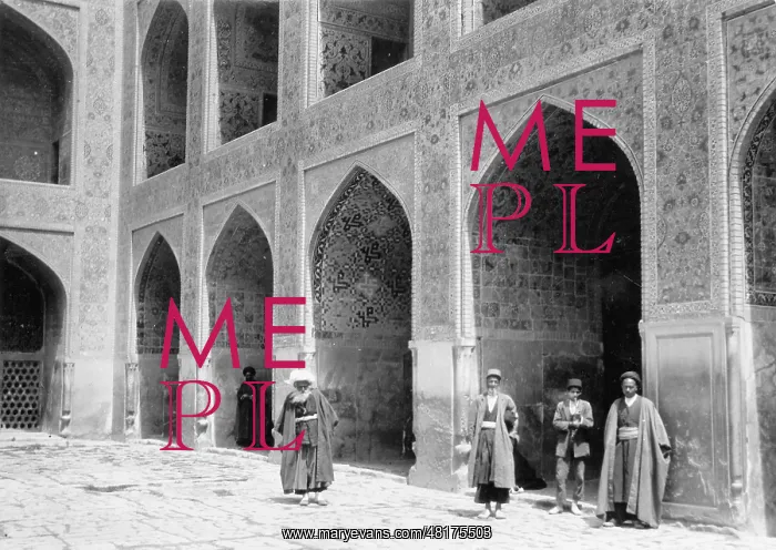 : Mosque in Isfahan in Persia, 1932 : Mosque in Isfahan in Persia, 1932