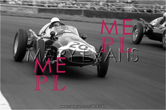 : Moss in Walker Cooper, Silverstone, England : Moss in Walker Cooper, Silverstone, England