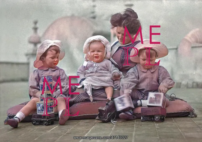  : Mother and three children