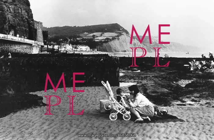 : Mother and daughter on the beach : Mother and daughter on the beach