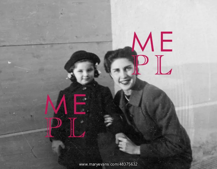 : Mother and daughter, Italy : Mother and daughter, Italy
