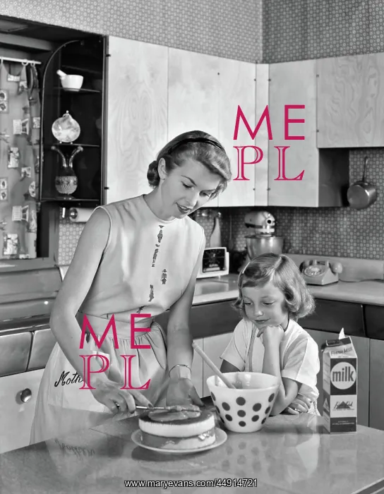 : Mother and Daughter in Kitchen Frosting Double Layer Ca : Mother and Daughter in Kitchen Frosting Double Layer Ca