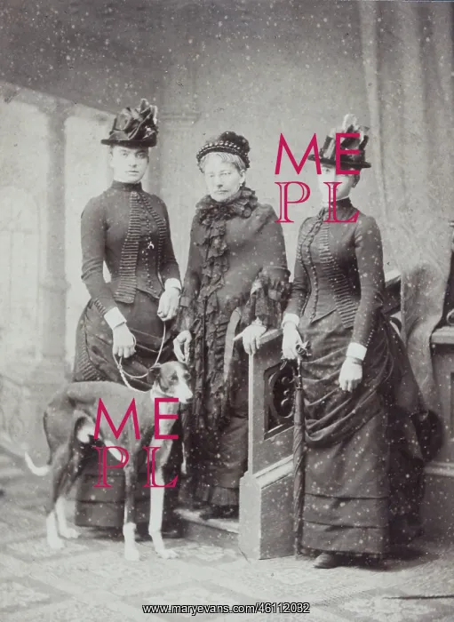 : Mother with two daughters and dog : Mother with two daughters and dog