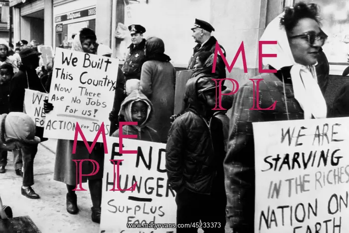 : Mothers protesting cuts in public assistance ? : Mothers protesting cuts in public assistance ?