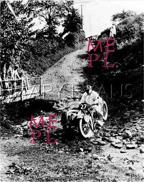 : MOTOR CYCLE RACE 1933 : MOTOR CYCLE RACE 1933