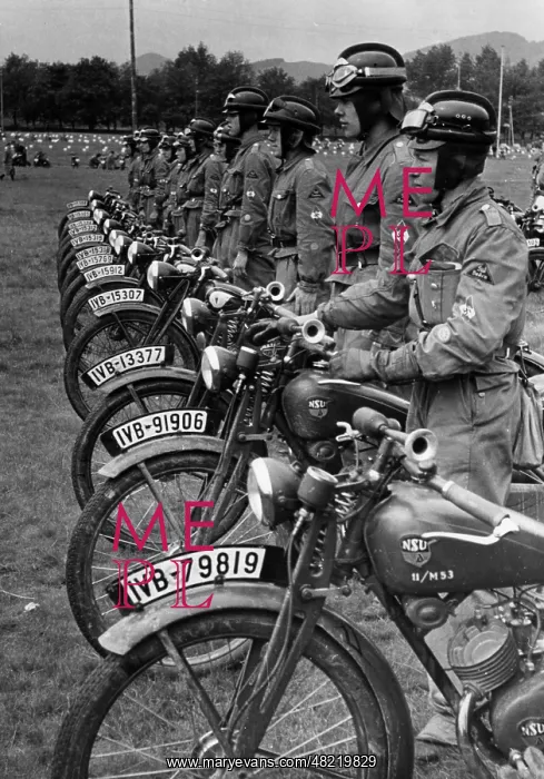  : Motor HJ members at the inspection of the motorcycles, 1