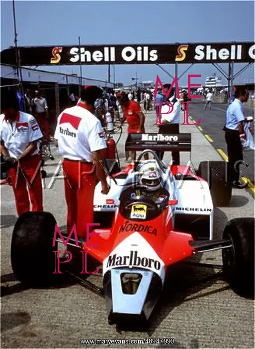 : Motor racing Silverstone, England : Motor racing Silverstone, England