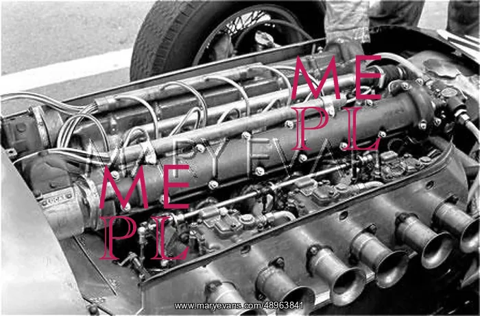 : Motor racing Silverstone, England : Motor racing Silverstone, England