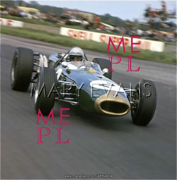 : Motor racing Silverstone, England : Motor racing Silverstone, England