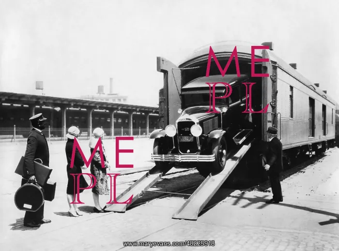 : Motorail train in the United States, 1932 : Motorail train in the United States, 1932