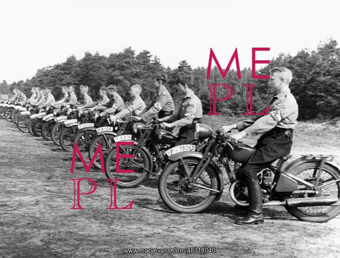 : Motorcycle drill of the Motor HJ, 1938 : Motorcycle drill of the Motor HJ, 1938