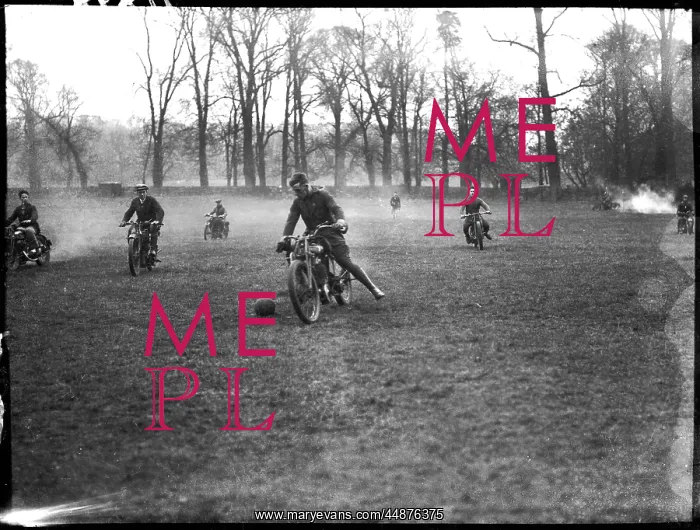 : MOTORCYCLE FOOTBALL : MOTORCYCLE FOOTBALL