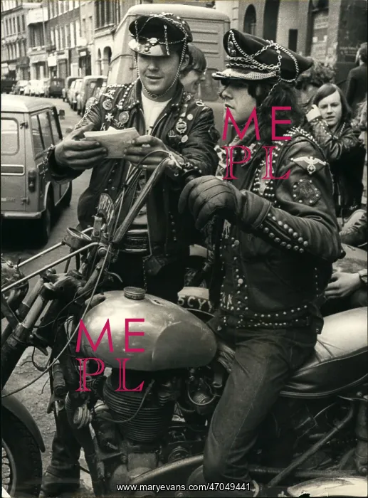 : Motorcycle Gangs : Motorcycle Gangs