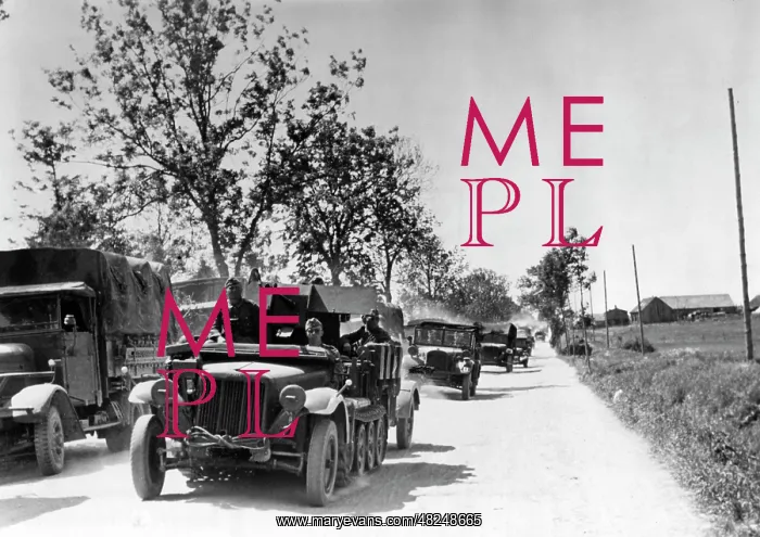 : Motorized column of the Wehrmacht on the Eastern Front, 1941 : Motorized column of the Wehrmacht on the Eastern Front, 1941