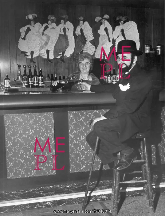 : Moulin Rouge Cabaret : Moulin Rouge Cabaret