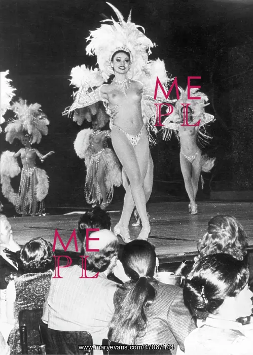 : Moulin Rouge Cabaret : Moulin Rouge Cabaret